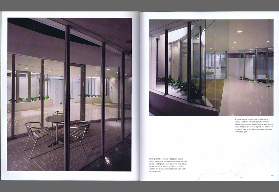 NEW MINIMALIST HOUSESの写真02